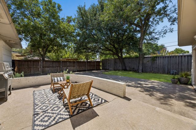 7223 Edgerton Drive, Dallas, TX 75231