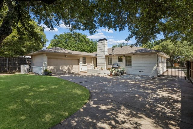 7223 Edgerton Drive, Dallas, TX 75231