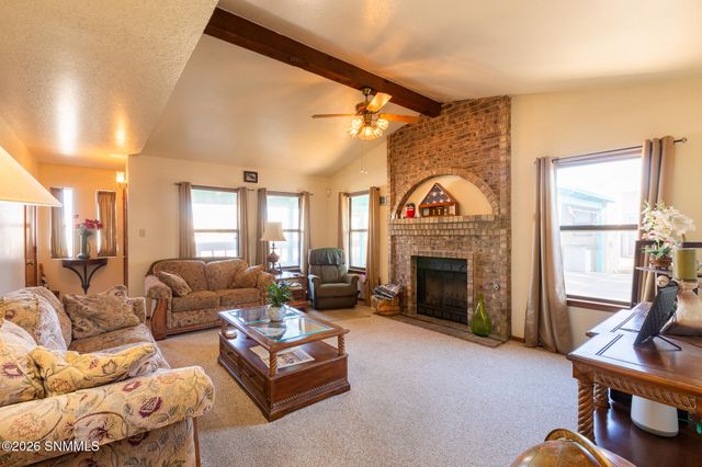 903 Windsor Court, Las Cruces, NM 88005