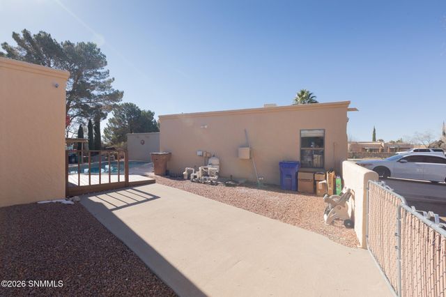 903 Windsor Court, Las Cruces, NM 88005