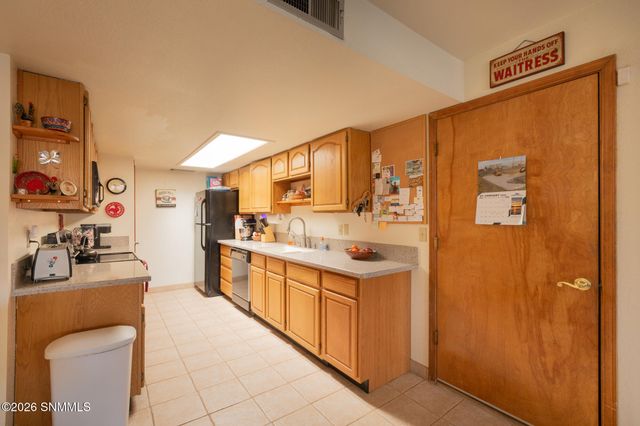 903 Windsor Court, Las Cruces, NM 88005