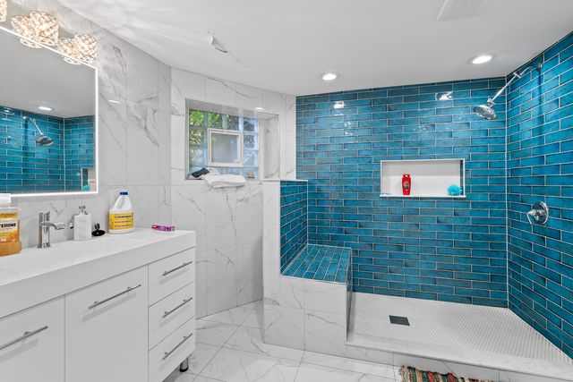 7721 S Hermitage Avenue, Chicago, IL 60620