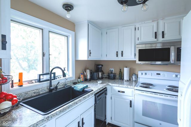 10573 E 116th Street, Fishers, IN 46037