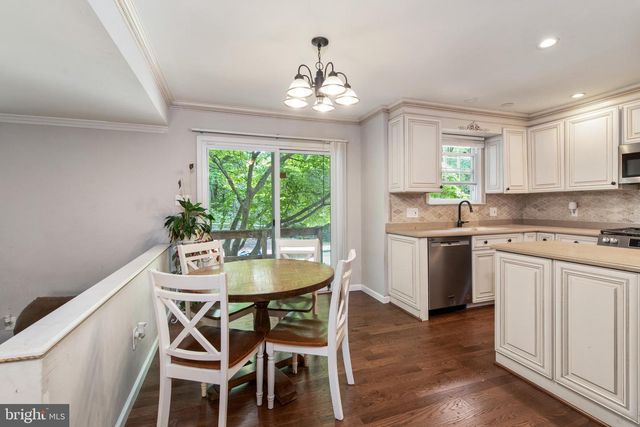 8 WYNDHAM RD, Voorhees, NJ 08043