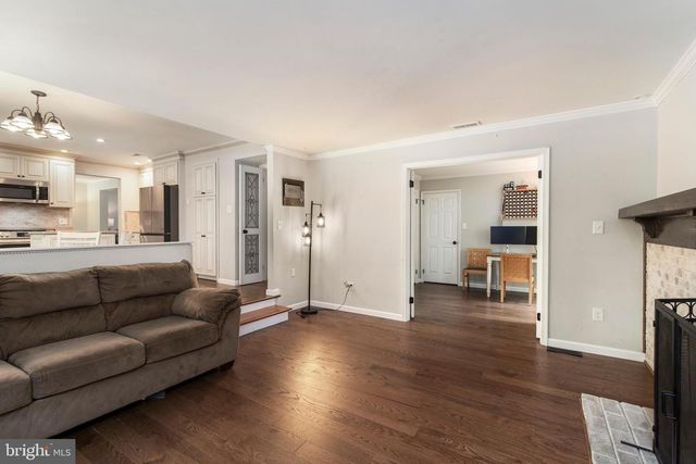 8 WYNDHAM RD, Voorhees, NJ 08043