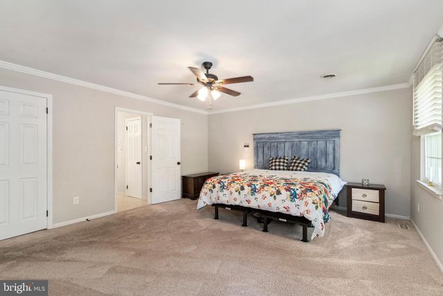8 WYNDHAM RD, Voorhees, NJ 08043