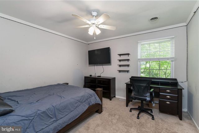 8 WYNDHAM RD, Voorhees, NJ 08043