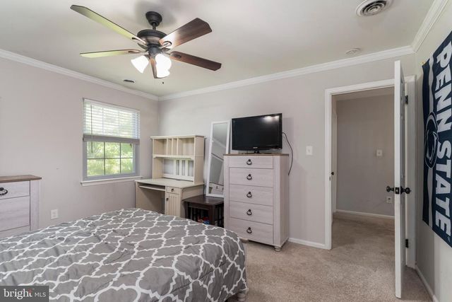 8 WYNDHAM RD, Voorhees, NJ 08043