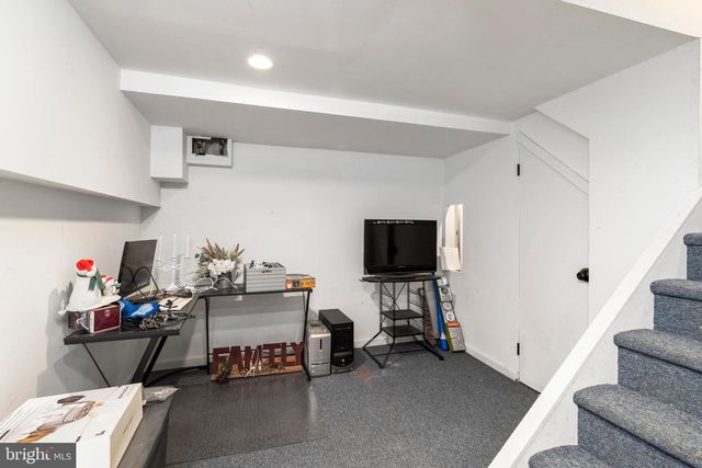 8 WYNDHAM RD, Voorhees, NJ 08043