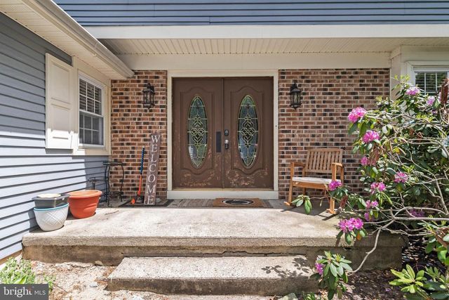 8 WYNDHAM RD, Voorhees, NJ 08043