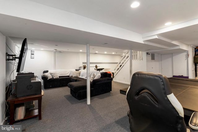 8 WYNDHAM RD, Voorhees, NJ 08043