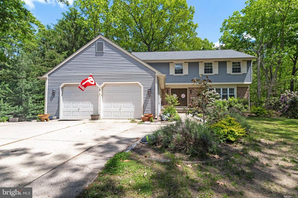 8 WYNDHAM RD, Voorhees, NJ 08043