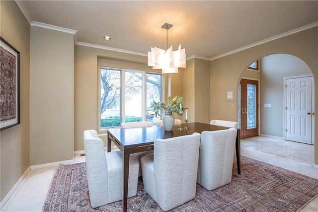 6810 W 132nd Terrace, Overland Park, KS 66209