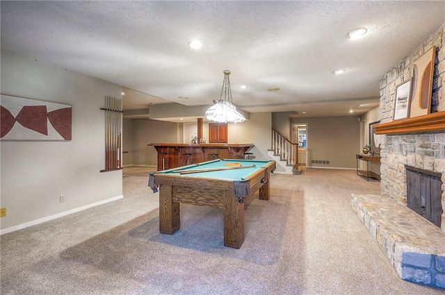 6810 W 132nd Terrace, Overland Park, KS 66209