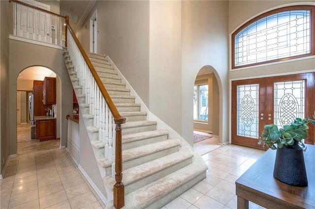 6810 W 132nd Terrace, Overland Park, KS 66209