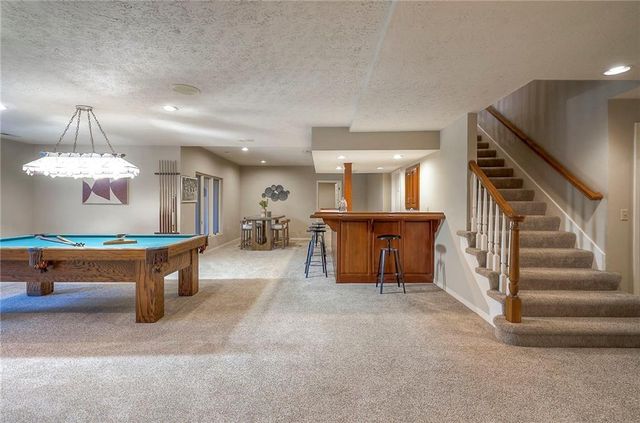 6810 W 132nd Terrace, Overland Park, KS 66209