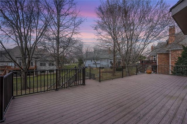 6810 W 132nd Terrace, Overland Park, KS 66209