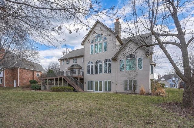 6810 W 132nd Terrace, Overland Park, KS 66209