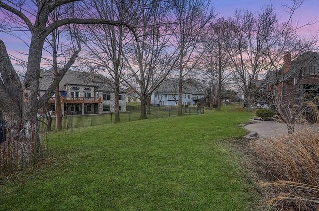 6810 W 132nd Terrace, Overland Park, KS 66209