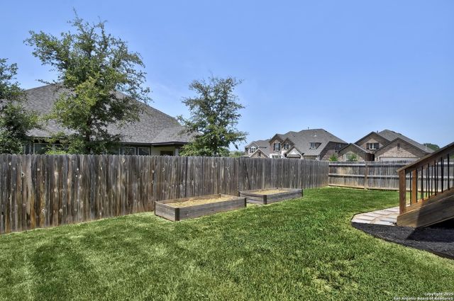 216 Kilmarnock, Boerne, TX 78015