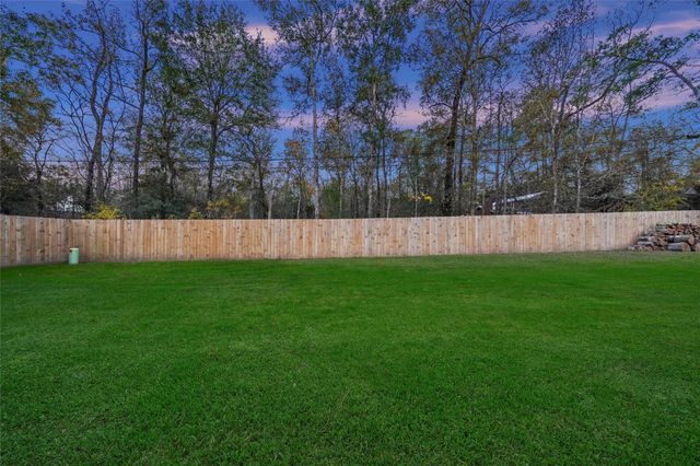 2438 Carriage Lamp Lane, Conroe, TX 77384