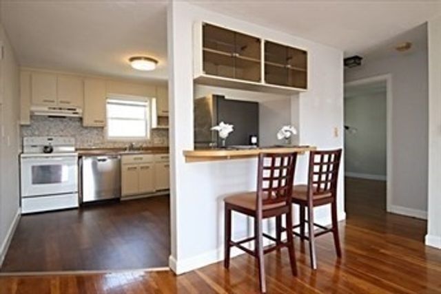 36 Essex ., Saugus, MA 01906