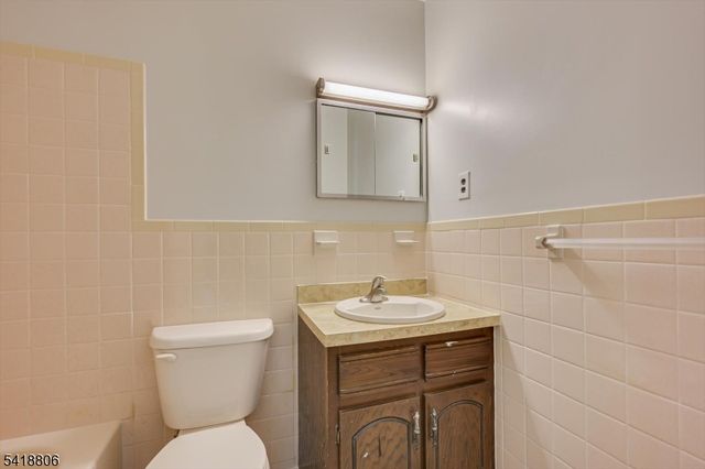 7107 Hana Rd, Edison Twp., NJ 08817