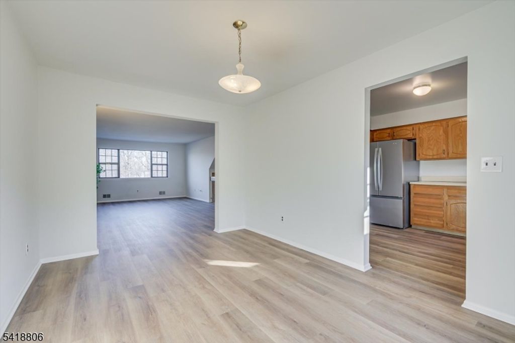 Image 12 of property listing at 7107 Hana Rd, Edison Twp., NJ 08817