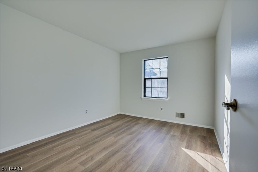 Image 23 of property listing at 7107 Hana Rd, Edison Twp., NJ 08817