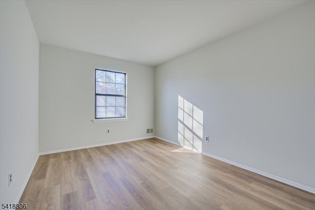 Image 26 of property listing at 7107 Hana Rd, Edison Twp., NJ 08817