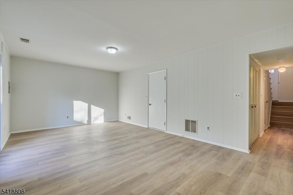 Image 29 of property listing at 7107 Hana Rd, Edison Twp., NJ 08817