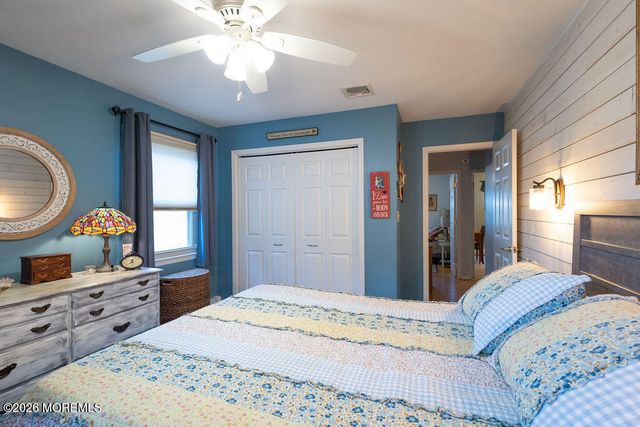 40 Highland Avenue, Hazlet, NJ 07730