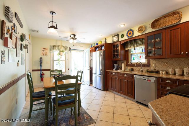 40 Highland Avenue, Hazlet, NJ 07730