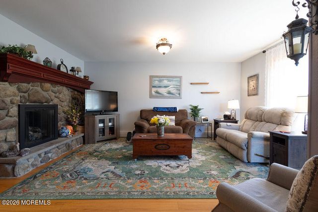 40 Highland Avenue, Hazlet, NJ 07730