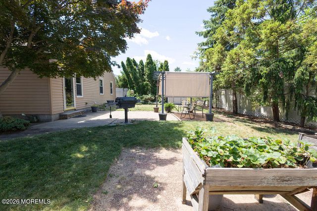 40 Highland Avenue, Hazlet, NJ 07730