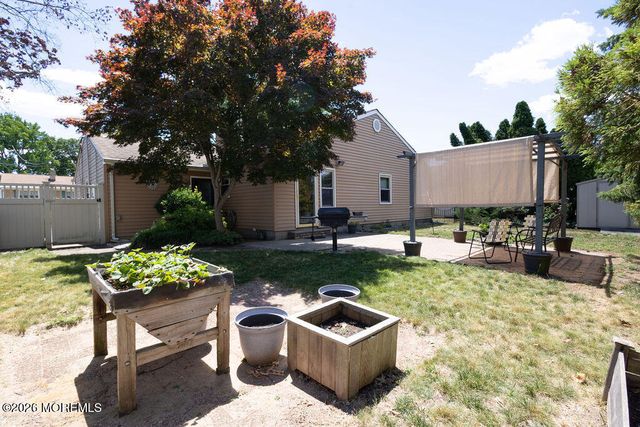 40 Highland Avenue, Hazlet, NJ 07730