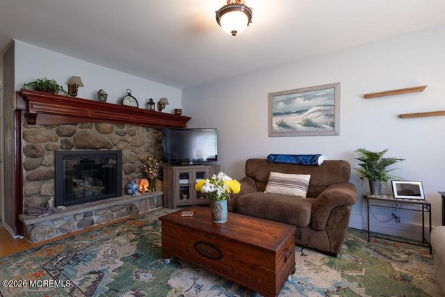 40 Highland Avenue, Hazlet, NJ 07730