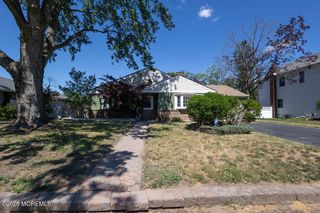40 Highland Avenue, Hazlet, NJ 07730