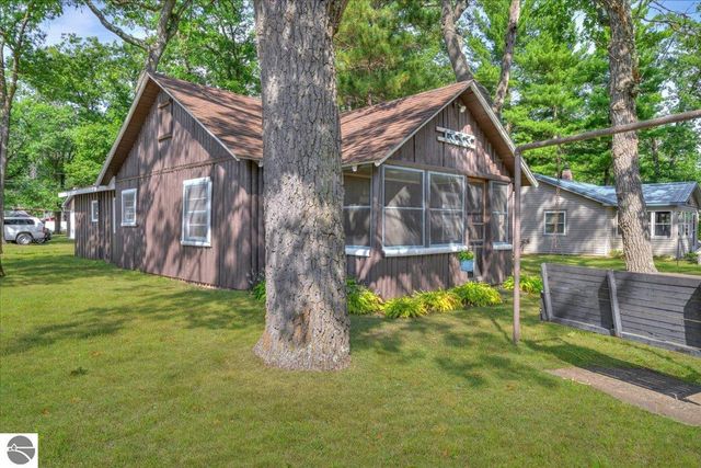 1333 N Sand Lake Road, National City, MI 48748