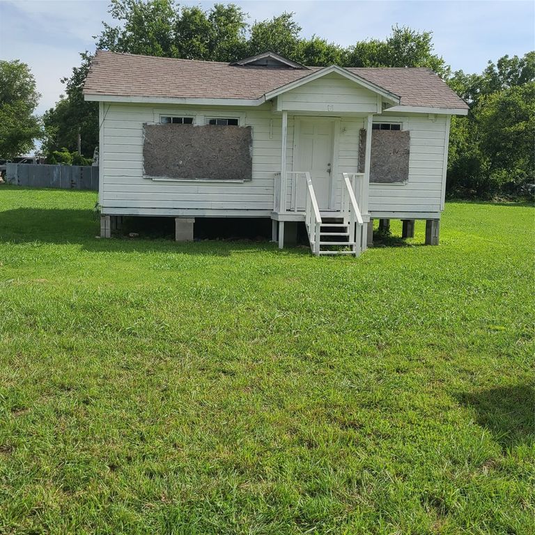 609 E Dobkins Street, Dublin, TX 76446