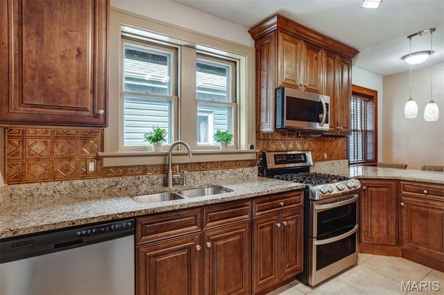 5907 Leona Street, St Louis, MO 63116