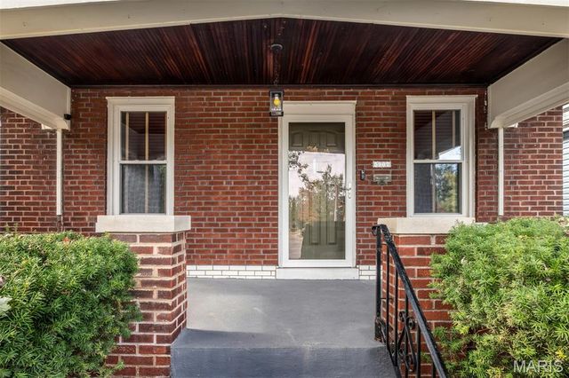 5907 Leona Street, St Louis, MO 63116