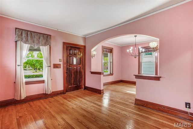 5907 Leona Street, St Louis, MO 63116