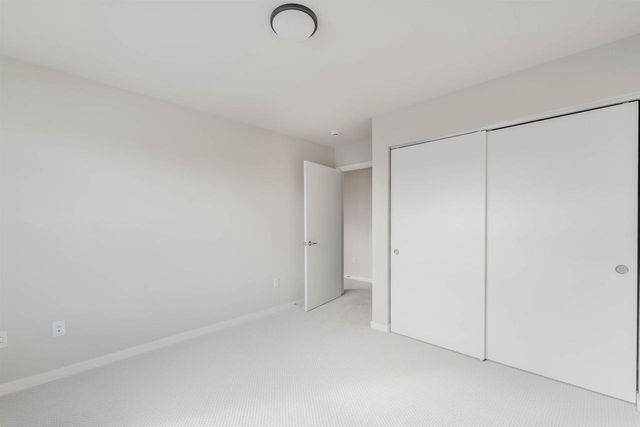 1084 W 20TH AVENUE, Oshkosh, WI 54902