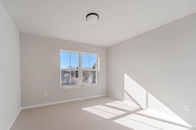 1084 W 20TH AVENUE, Oshkosh, WI 54902