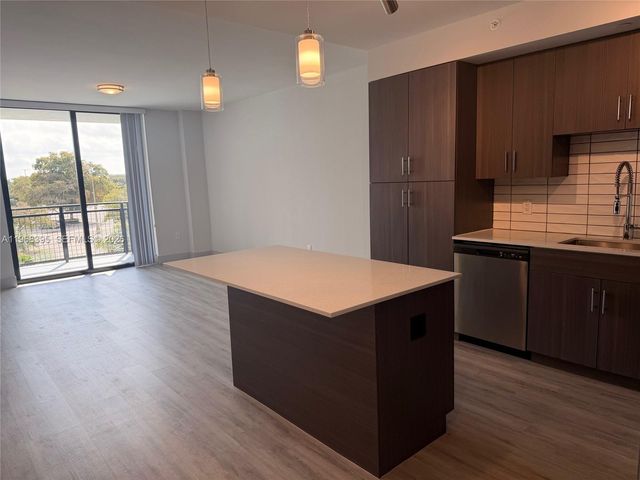 9000 Ramblewood Dr 309, Coral Springs, FL 33071