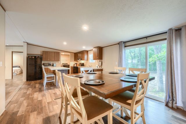 1808 Grady Road, Hawk Cove, TX 75474