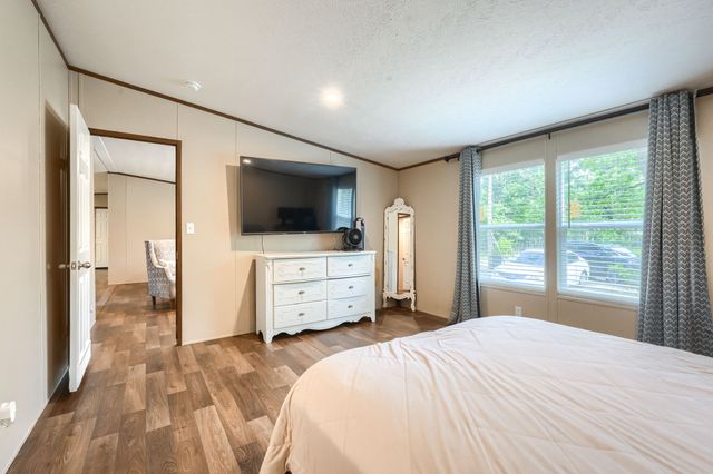 1808 Grady Road, Hawk Cove, TX 75474