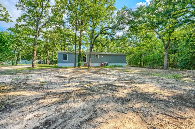 1808 Grady Road, Hawk Cove, TX 75474