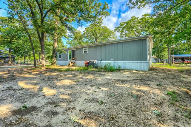 1808 Grady Road, Hawk Cove, TX 75474